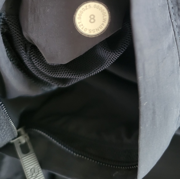 LULULEMON (8) - Picture 7 of 12